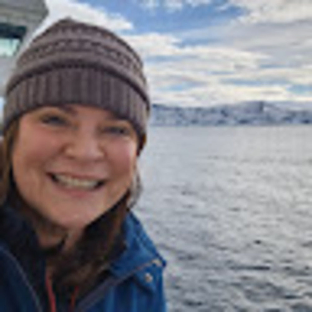 Meet your Posher, Julee